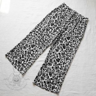 Wiskoza SATIN Animal skin black digital print