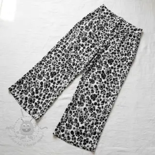Wiskoza SATIN Animal skin black digital print