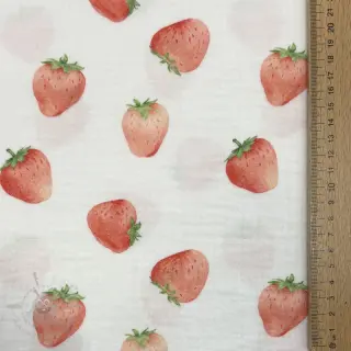 Muślin double gauze Strawberries digital print