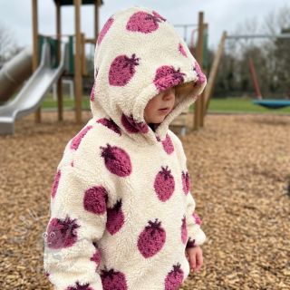 Tkanina płaszczowa TEDDY JACQUARD Strawberries