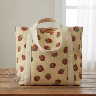 Tkanina dekoracyjna GOBELIN premium Strawberry Sweet Joy