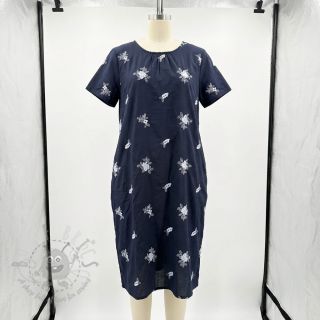 Bawełniana tkanina VOILE EMBROIDERY Flowers navy