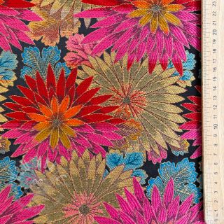 Tkanina dekoracyjna jacquard Matcha allover rouge