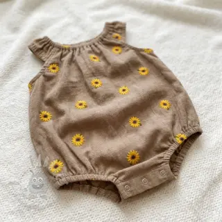 Muślin double gauze EMBROIDERY Sunflowers beige