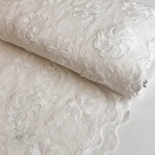 Bawełniana tkanina EMBROIDERY Catchy Flowy white