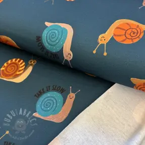 Dresówka drapana Snails petrol digital print