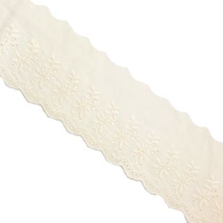 Koronka Double flower off white