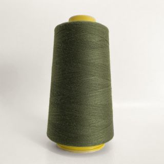 Nić overlockowa 2700 m camo green