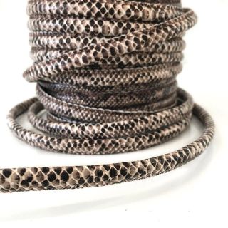 Sznurek imitacja skóry Snake brown