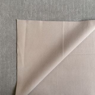 Sztruks HUGGY souris