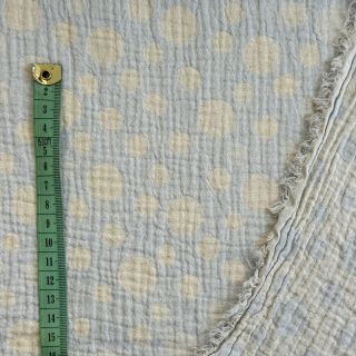 Dvojitá gázovina/mušelín JACQUARD Dots light blue