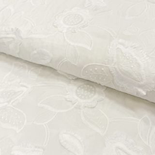 Bavlnená látka EMBROIDERY Catchy Swingy off white
