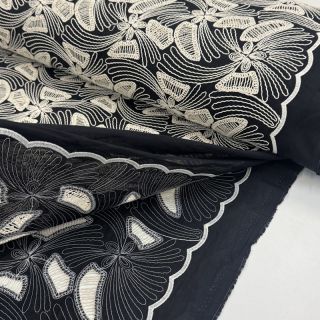 Bavlnená látka EMBROIDERY Amia black