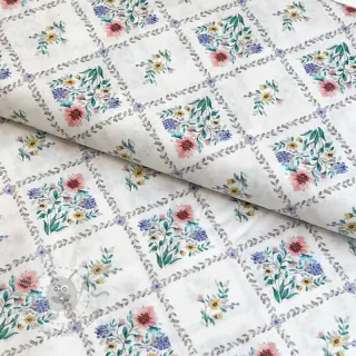 Bawełniana tkanina Flowers Tara off white design A digital print