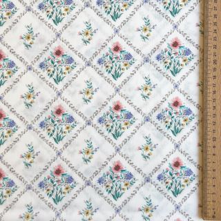 Bawełniana tkanina Flowers Tara off white design A digital print