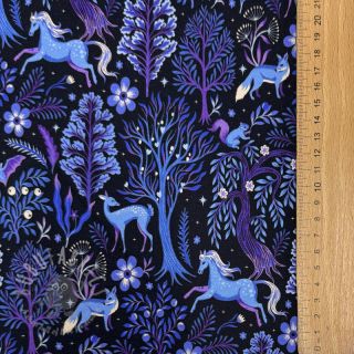 Dresówka Forest animals navy digital print