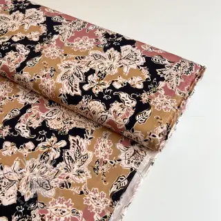 Wiskoza SATIN Flowie Noe black digital print
