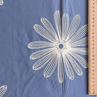 Bawełniana tkanina EMBROIDERY Flowie jeans
