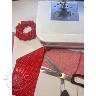 Bawełniana tkanina Petit dots red