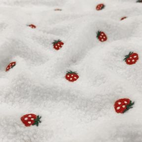 Tkanina płaszczowa TEDDY EMBROIDERY Strawberries off white
