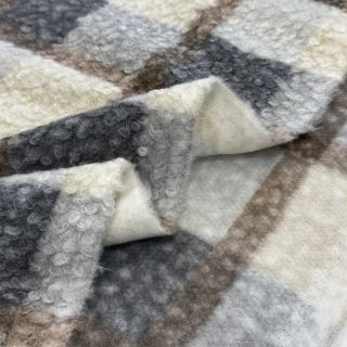 Tkanina płaszczowa Bouclé Squares design D