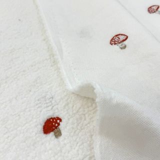 Tkanina płaszczowa EMBROIDERY Little mushrooms off white